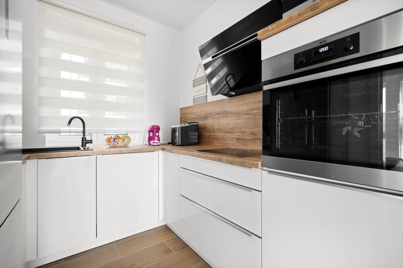 Adriatic Garden Apartments Okrug Gornji Bagian luar foto