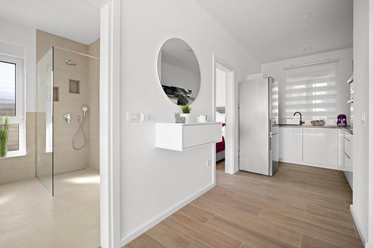 Adriatic Garden Apartments Okrug Gornji Bagian luar foto