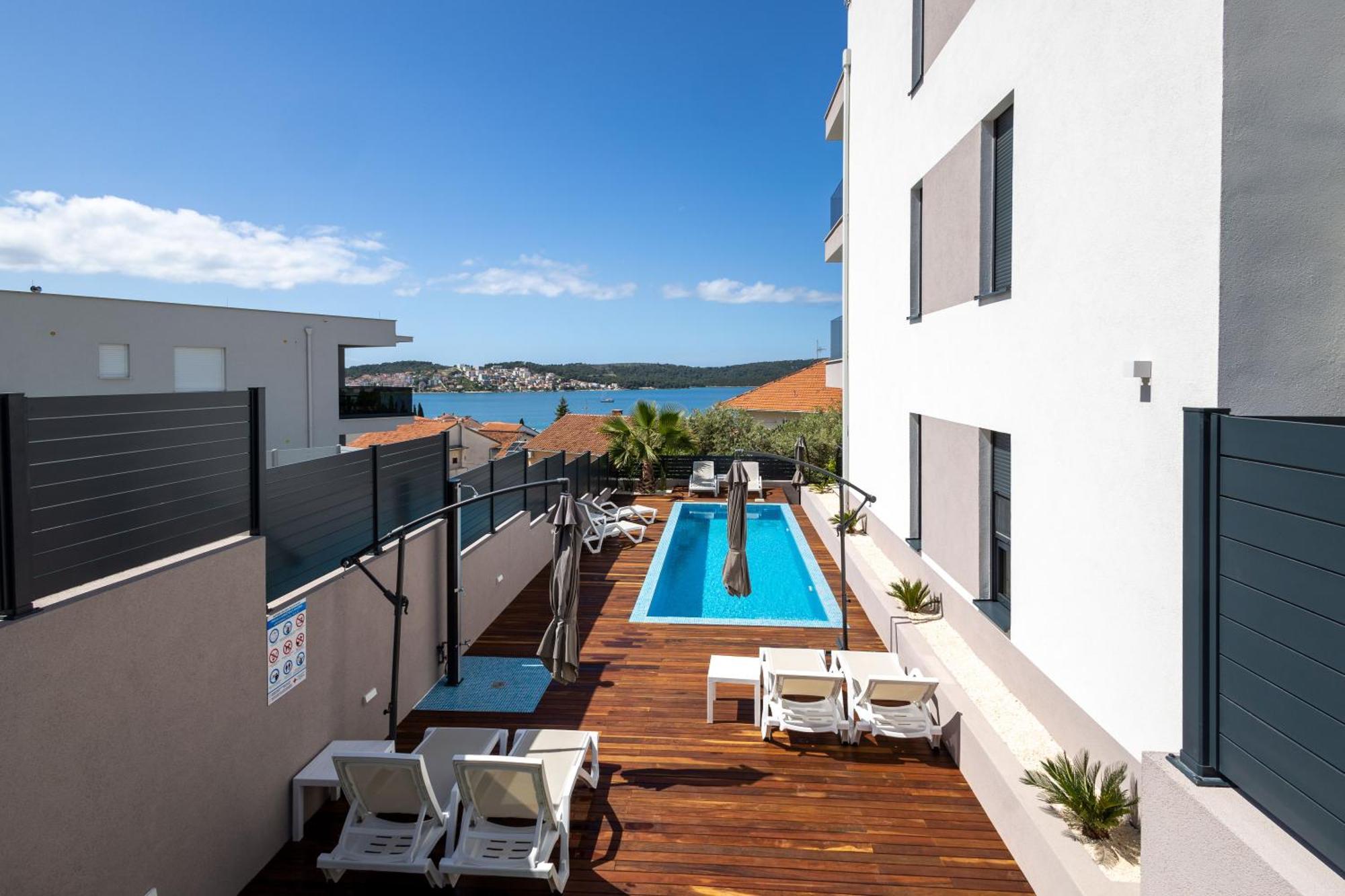 Adriatic Garden Apartments Okrug Gornji Bagian luar foto